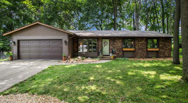 Photo of 910 Wooded Ln, Marshall, MI 49068