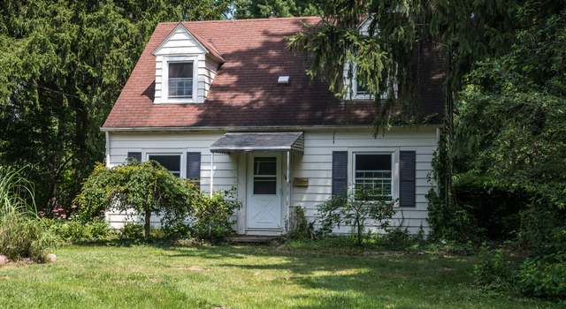 Photo of 1358 Climax Ave, Kalamazoo, MI 49006