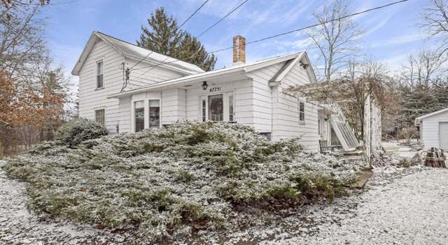 Photo of 67751 N Shore Dr, Edwardsburg, MI 49112