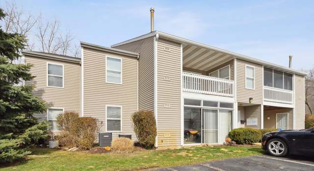 Photo of 3075 Poplar Creek Dr SE #301, Kentwood, MI 49512