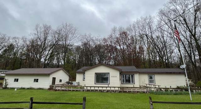 Photo of 6408 Lakeshore Dr, Lakeview, MI 48850
