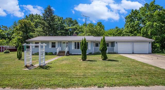 Photo of 608 Prospect St, Hartford, MI 49057