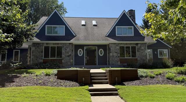 Photo of 2431 Belleglade Dr SE, Grand Rapids, MI 49546
