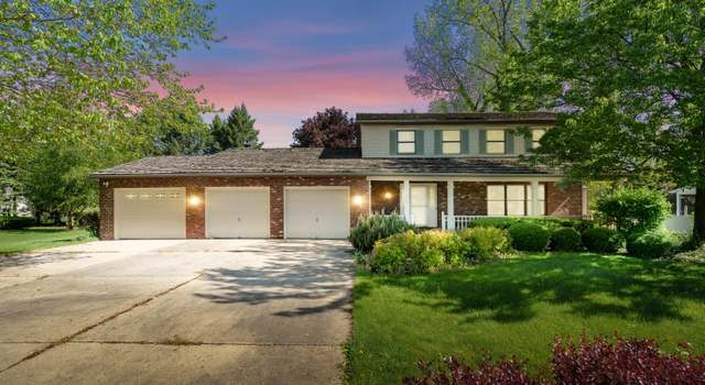 Photo of 275 S Bluffwood Ter, St. Joseph, MI 49085