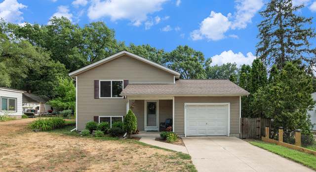 Photo of 80 Vander Veen Ave, Holland, MI 49424