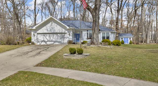 Photo of 930 Essex Park Dr, Jackson, MI 49203