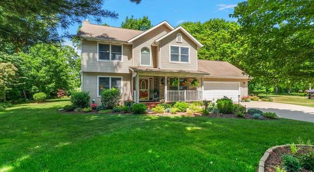 Photo of 8808 Riverbend Dr, South Haven, MI 49090