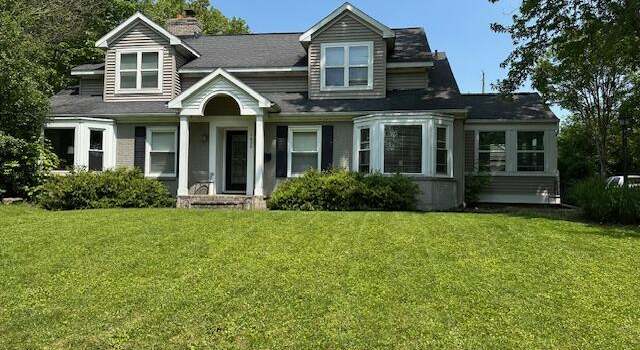 Photo of 1428 Woodlawn Ave SE, East Grand Rapids, MI 49506