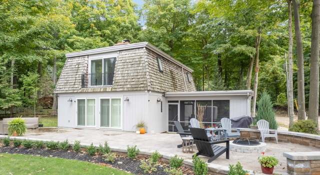 Photo of 7175 Wildwood Dr, South Haven, MI 49090