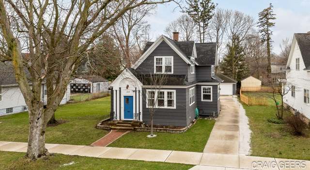 Photo of 208 W 10th St, Holland, MI 49423
