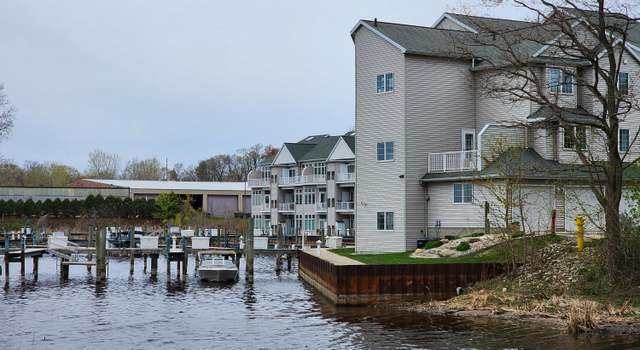 Photo of 2411 Lake Ave #20, Muskegon, MI 49445