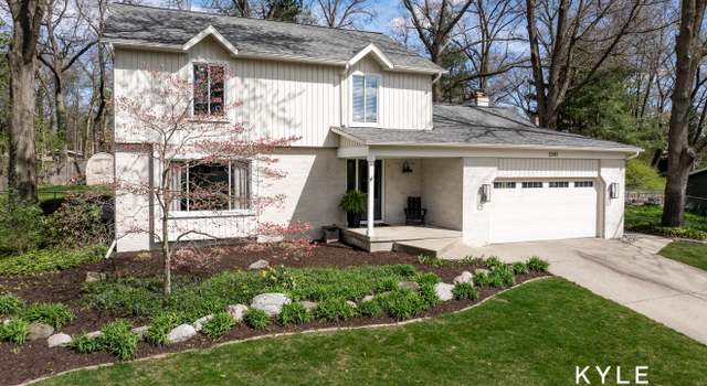 Photo of 3290 Hidden Hills Ct SE, Grand Rapids, MI 49546