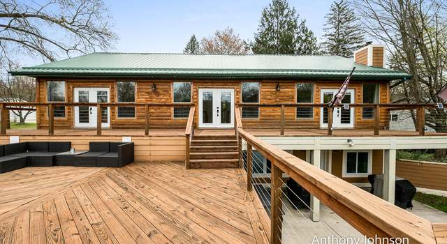 Photo of 1237 N Birch Dr, White Cloud, MI 49349