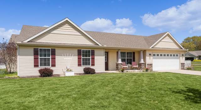 Photo of 879 E Harmony Dr NE, Sparta, MI 49345