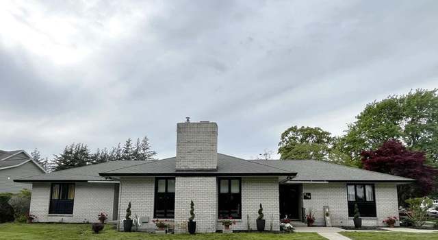 Photo of 652 Ruddiman Dr, Muskegon, MI 49445
