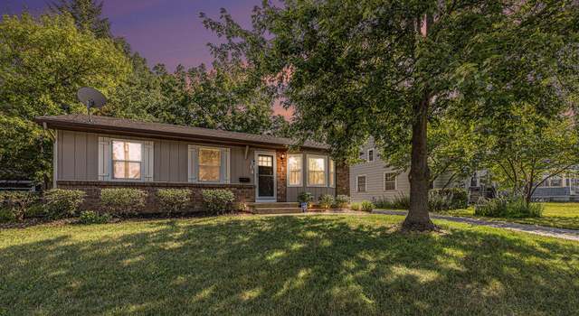 Photo of 104 Canterbury St SW, Wyoming, MI 49548