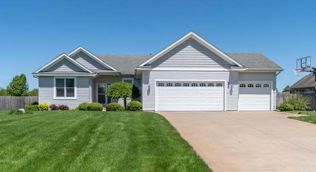 Photo of 27668 Birmingham Ct, Paw Paw, MI 49079