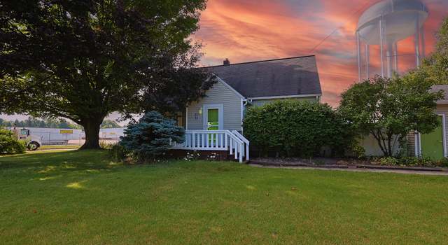 Photo of 206 W Michigan Ave, Fremont, MI 49412