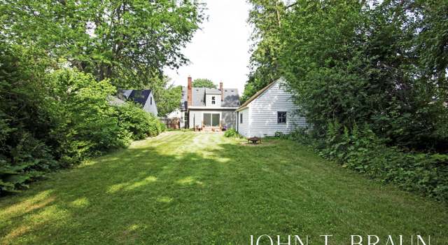 Photo of 1045 Diamond Ave NE, Grand Rapids, MI 49503