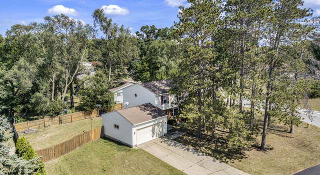 Photo of 1025 Springwood Dr SE, Kentwood, MI 49508