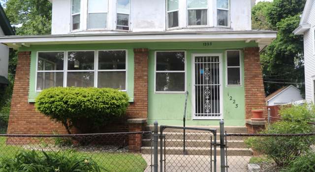 Photo of 1223 Bemis St SE, Grand Rapids, MI 49506