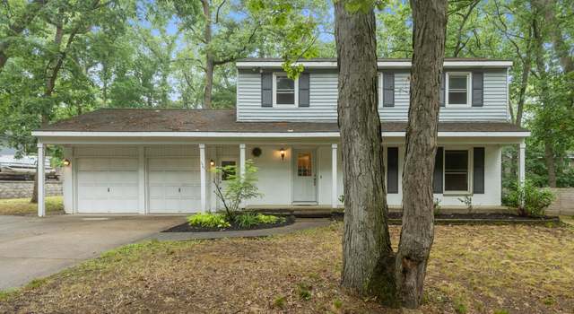 Photo of 7361 Sheffield Dr SE, Ada, MI 49301