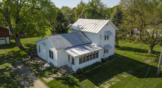 Photo of 120 S Mackinaw St, Waldron, MI 49288
