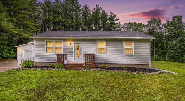 Photo of 697 Edgecreek Dr, Wayland, MI 49348