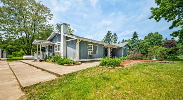 Photo of 50902 Magician Lk Rd, Dowagiac, MI 49047