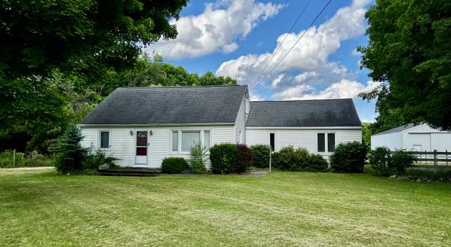 Photo of 9910 8 Mile Rd, Ceresco, MI 49033