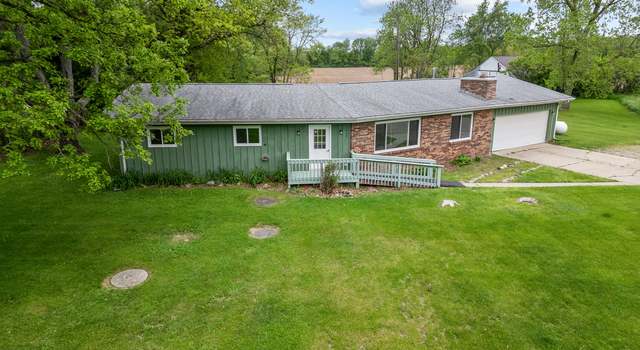 Photo of 7060 Dobson Rd, Jonesville, MI 49250