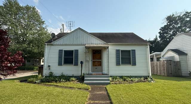 Photo of 216 Bradley St, Dowagiac, MI 49047