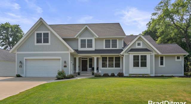 Photo of 2424 Arundel Rd SE, East Grand Rapids, MI 49506