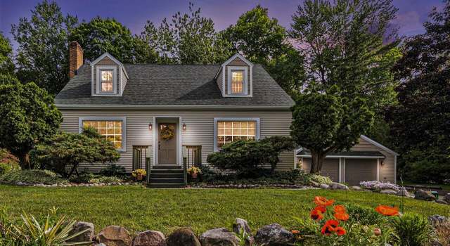 Photo of 160 Orchard Dr, Sparta, MI 49345