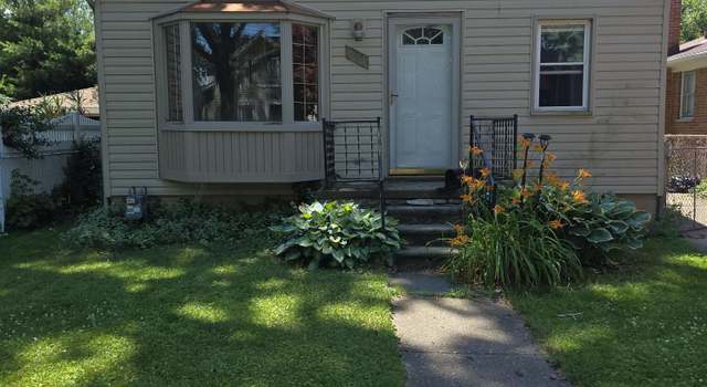 Photo of 381 Clinton St, Wyandotte, MI 48192