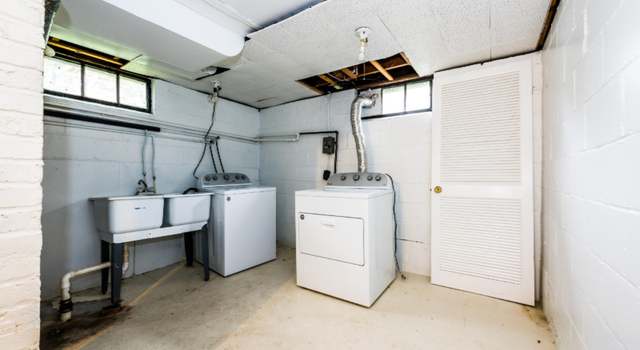 Photo of 1116 Kingsley Ave, St. Joseph, MI 49085