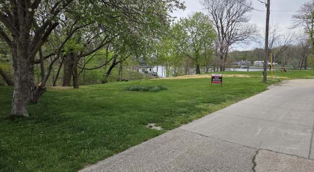 Photo of 1225 Lane Dr, Saint Joseph, MI 49085