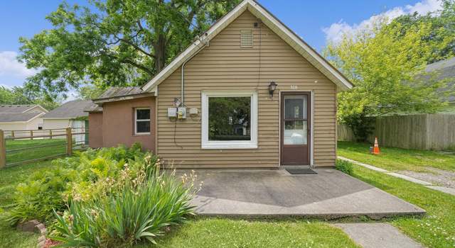 Photo of 318 Oak St SE, Caledonia, MI 49316
