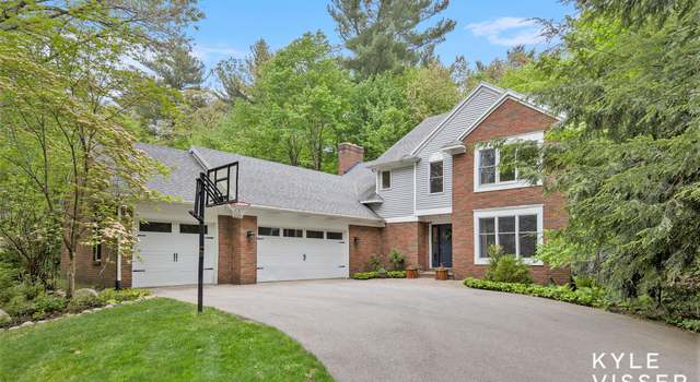 Photo of 3223 Riverwoods Dr NE, Rockford, MI 49341