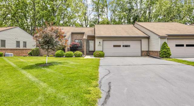 Photo of 2905 S Wood Dale Dr, Jackson, MI 49203