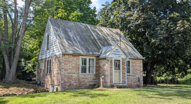 Photo of 63421 County Road 380, Bangor, MI 49013
