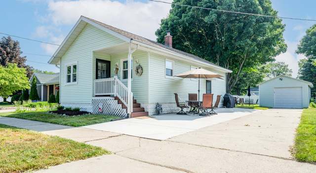 Photo of 857 Saint Joseph St, South Haven, MI 49090