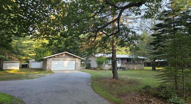 Photo of 2672 Wildwood Rd, Manistee, MI 49660