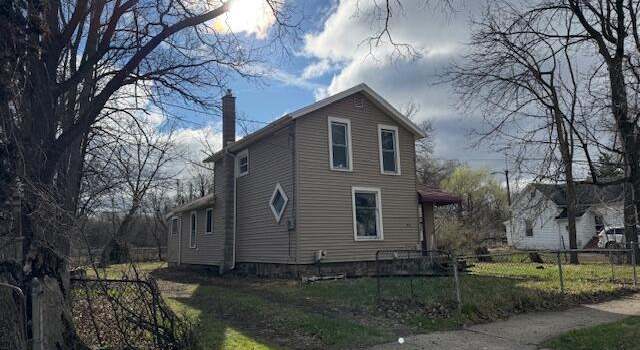 Photo of 1015 N Blackstone St, Jackson, MI 49202