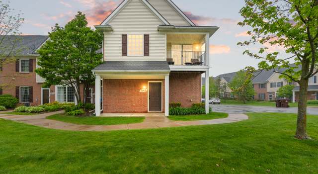 Photo of 3143 Kneeland Cir, Howell, MI 48843