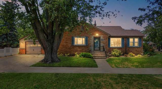 Photo of 678 Pine Ave, Holland, MI 49423