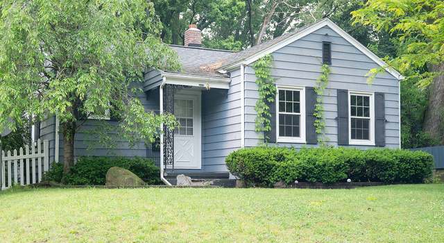 Photo of 269 E Oak Grove Ave, Parchment, MI 49004