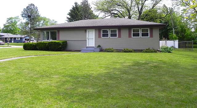 Photo of 815 Canterbury Dr, Sturgis, MI 49091