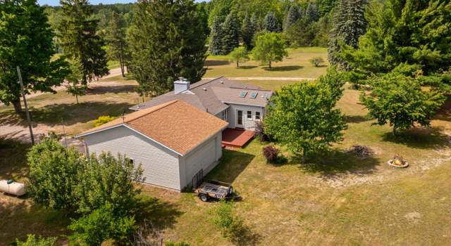 Photo of 3703 S Carmean Rd, Thompsonville, MI 49683