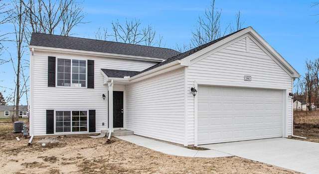 Photo of 3080 Angelwood Dr, Muskegon, MI 49445
